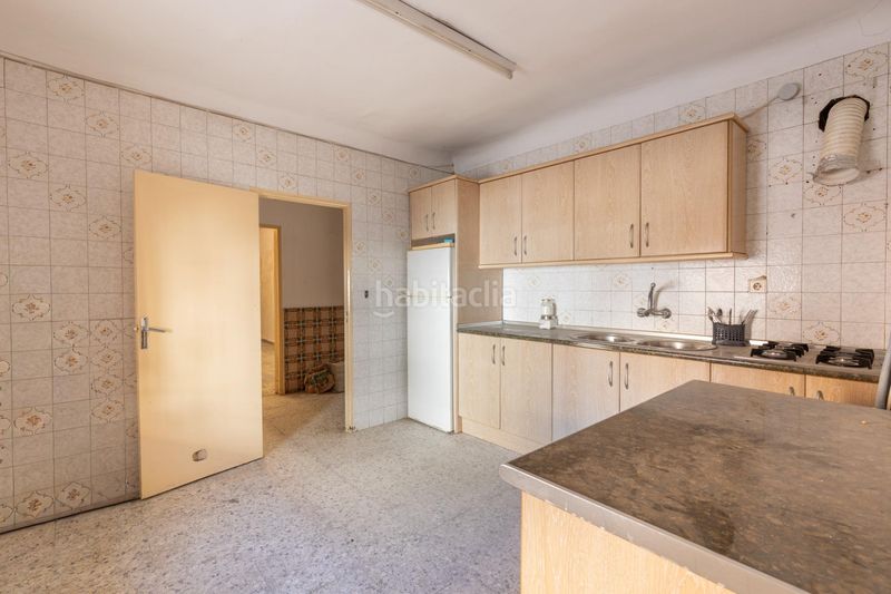 Foto e975e5d6-5d7f-43d6-81cb-8a50946b00c3. Casa aparellada a Alfacar