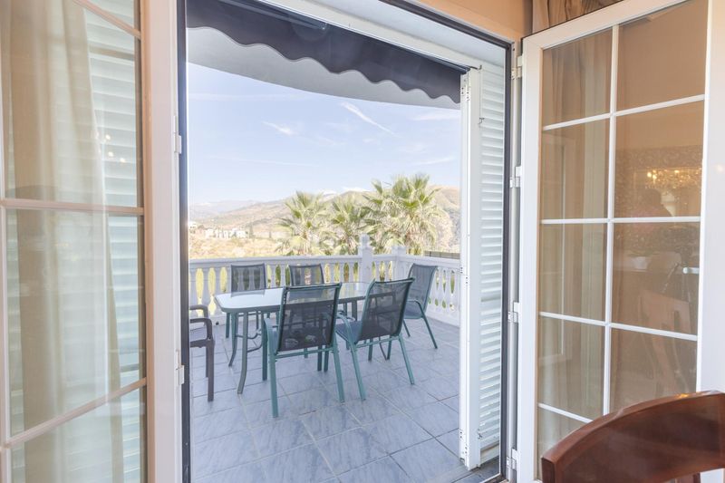 Foto 40ae452b-d04c-47d1-831e-7967874a9a73. Chalet en Cenes de la Vega