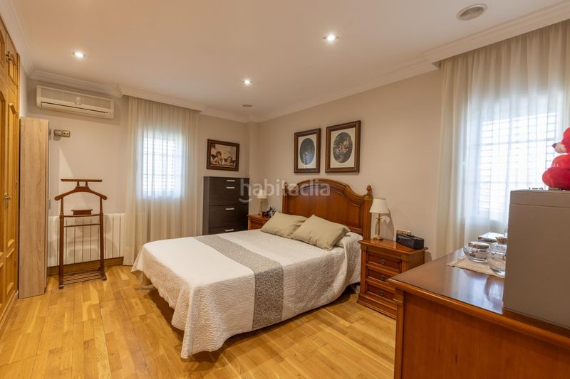 Foto bdcb2a09-7e55-48f6-a03e-63cf93ac266b. Chalet en Cenes de la Vega
