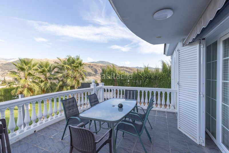 Foto ee5033f1-0519-4f4b-b14b-968c8b567808. Chalet en Cenes de la Vega