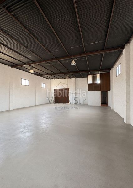 Foto 58d07398-fe2d-4abf-bb2e-5edfc2801d22. Industrial building in Las Palmeras-Dehesilla Sanlúcar de Barrameda