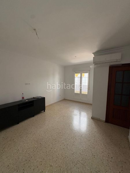 Foto 265c1e4e-78d1-4a41-b8c5-fc9b21cb7ff4. Casa adossada amb aparcament a Centro-Calzada-Cabo Noval Sanlúcar de Barrameda