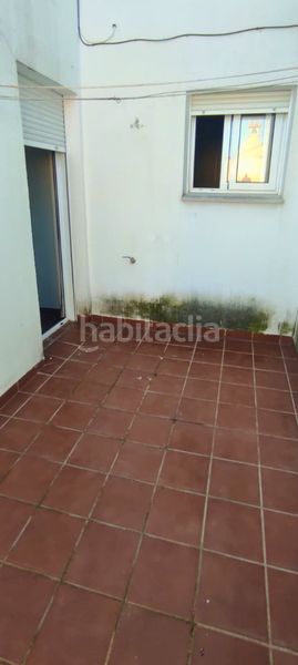Foto 0211d62d-133e-46b3-823d-45683bef36e7. Casa adosada ?? adosado con sótano, patio y garaje – listo para entrar a vivir en Carlota (La)