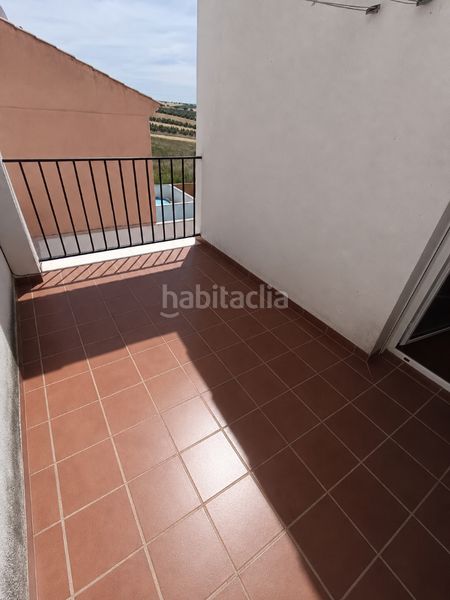 Foto 063e0d20-6fc2-4571-ab15-19536b6e5d9a. Casa adossada amb xemeneia aparcament a Carlota (La)