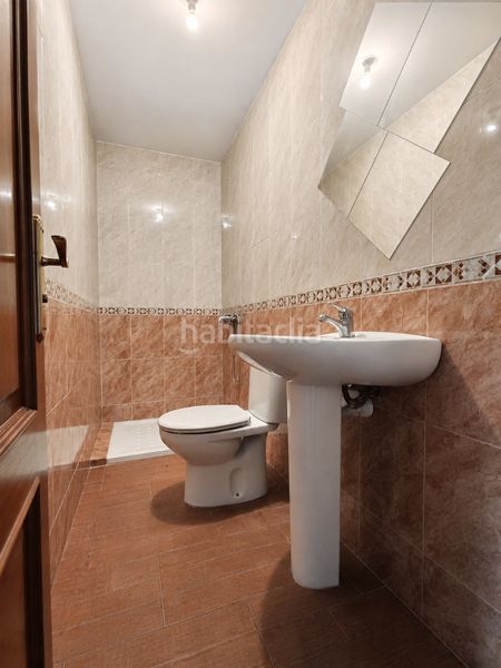 Foto 4039c44a-7ea6-4fe1-b9fa-59c122130764. Casa adossada amb xemeneia aparcament a Carlota (La)