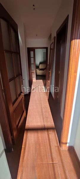 Foto 4181380b-0d92-49f2-817a-1716db47c6ec. Casa adosada ?? adosado con sótano, patio y garaje – listo para entrar a vivir en Carlota (La)