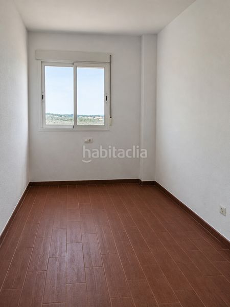 Foto 7da3a963-6afe-4438-9d18-7179117320c1. Casa adossada amb xemeneia aparcament a Carlota (La)