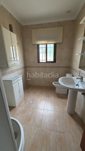Foto cb9abda1-80aa-4372-afbd-bc4285c9507a. Masia amb xemeneia calefacció aparcament piscina a Córdoba