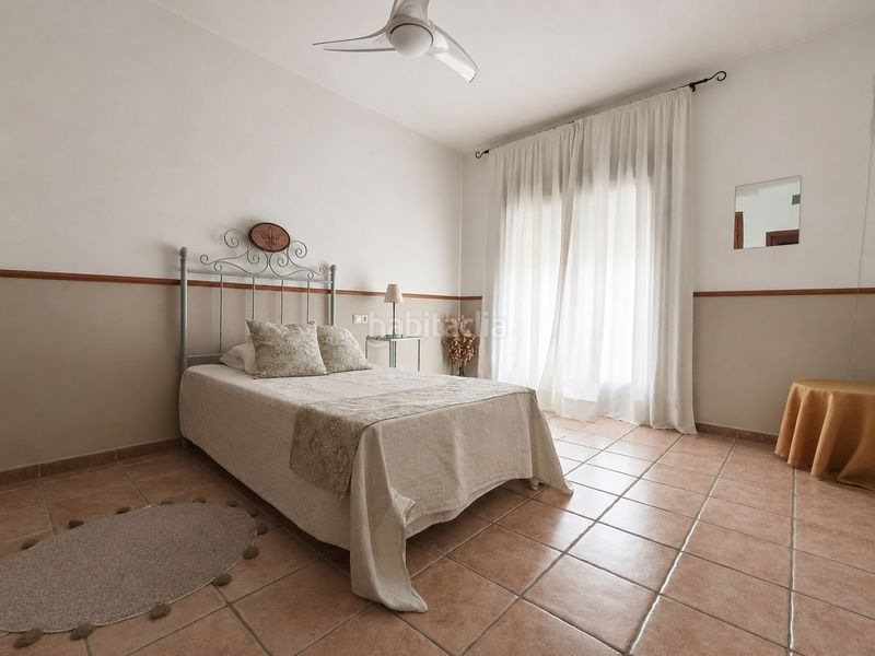 Foto 599d66c9-b84d-4bfe-af54-e0132606a0f5. Casa adossada amb aparcament piscina a Carlota (La)