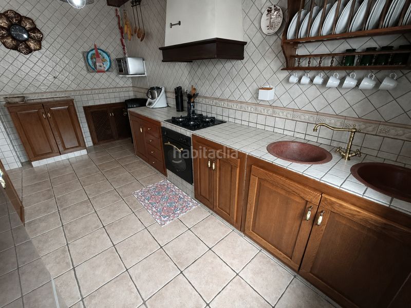 Foto 941746be-d868-4a8c-b85b-ca8380e6c90b. Casa adossada amb aparcament piscina a Carlota (La)