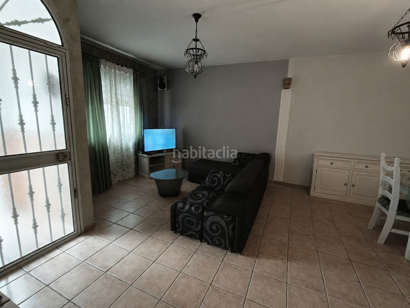 Foto a89f2fc8-e73e-4e2f-9d3c-c70f44210856. Casa adossada amb aparcament piscina a Carlota (La)