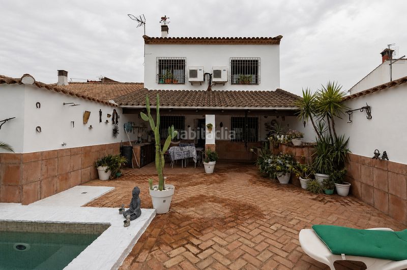 Foto c6e40d66-f2ae-4093-a195-c827f00e4779. Casa adossada amb aparcament piscina a Carlota (La)