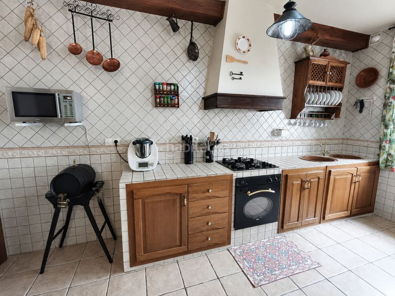 Foto e4dfea6f-4b03-4529-8150-a323e1ca3072. Casa adossada amb aparcament piscina a Carlota (La)