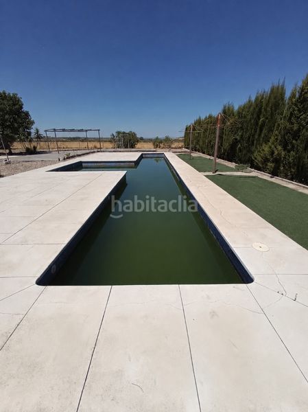 Foto 0b284d30-8071-444b-86d1-1832f7f5a340. Xalet amb aparcament piscina a Carlota (La)