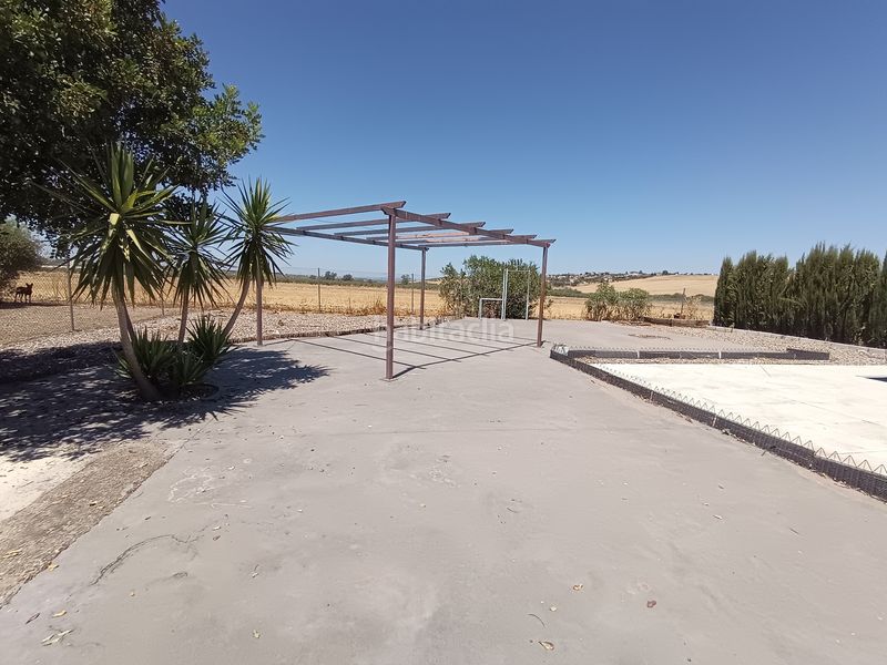 Foto f522a168-c582-415f-ad15-d9eca0bfe73a. Xalet amb aparcament piscina a Carlota (La)