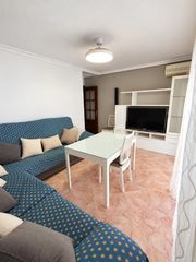 Appartement  Grupo bloque málaga 3. Planta baja de 3 dormitorios con patio de uso particular de 12 m