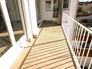 Flat in Ca n'Aurell. El piso que tu famila merece en el parc de sant jordi