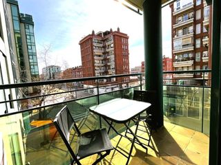 Pis a Zona Esportiva. Joya en zona olímpica! espectacular piso con vestidor, balcón y