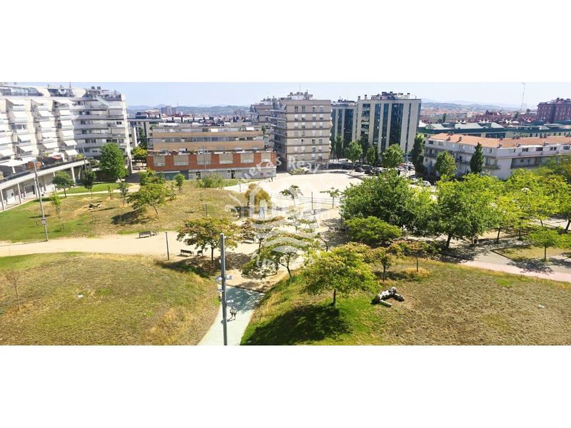 Foto a3f12b0e-3906-4844-90f9-eeb2d2244fe8. Dúplex amb calefacció a Zona Esportiva Terrassa