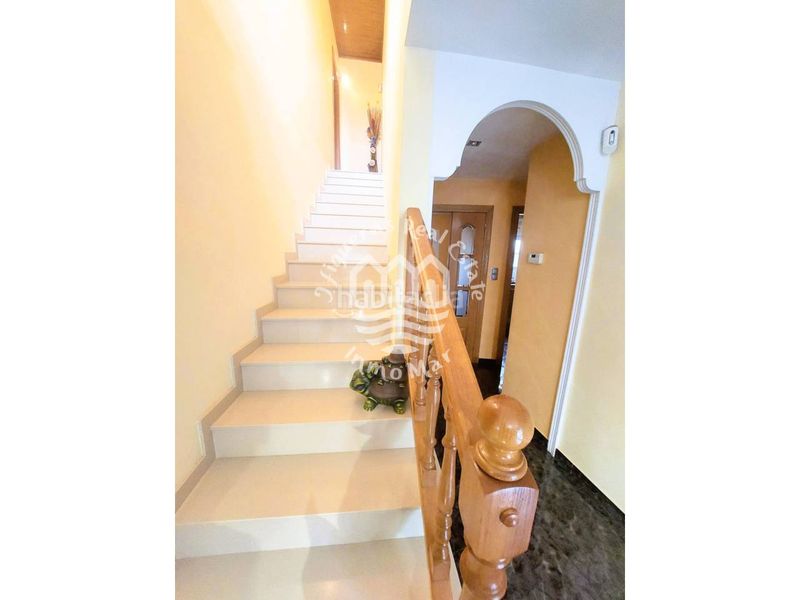 Foto ba747588-0f37-46fe-a2a1-5bd62ae82435. Casa amb calefacció aparcament a Abrera