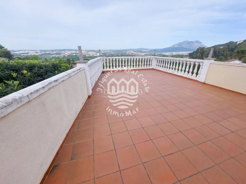 Foto dd37b3fd-7d8f-434b-aee1-27d714279195. Casa amb calefacció aparcament a Abrera
