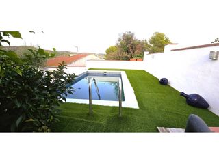 Casa  Avenida llum. Creixell fantastica casa para vivir todo el año