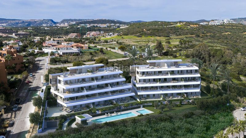 Foto 0cf70fe8-e41d-4f58-9a6c-d16425252cc2. Planta baixa amb aparcament piscina a Buenas Noches Estepona