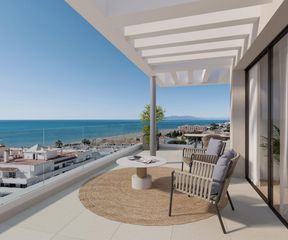 Apartament a Torre de Benagalbón. Apartamentos de nueva construcción a 100 m del mar en rincón de