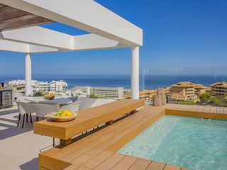 Casa a schiera in Las Gaviotas - Carvajal. Lujosos adosados de obra nueva con vistas al mar en el higuerón,