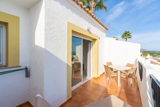Casa en Cometa. Apartamentos bungalow planta alta en calpe