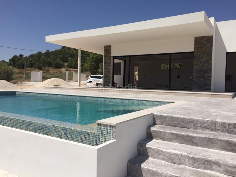 Foto a13d1a13-d97c-45dc-8a63-51840d679ddc. Chalet mit parking pool in Pinoso