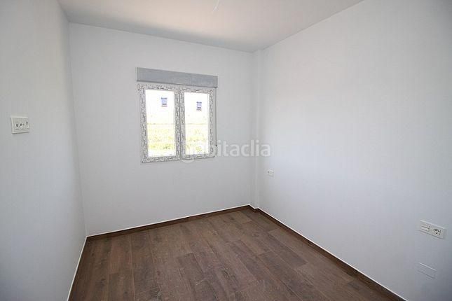 Foto 3d40540e-d86b-41a1-a37d-63d5d25bfbc8. Xalet amb piscina a Pinoso