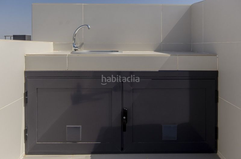 Foto 6bee9f48-a2ca-45f8-b463-ec2dd530d00a. Xalet amb aparcament piscina a Campoamor Orihuela