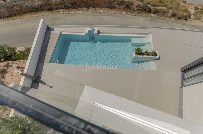 Foto bf942237-c760-40ed-b2b6-0eb72a300430. Xalet amb aparcament piscina a Campoamor Orihuela