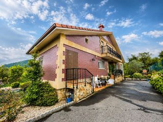 Xalet  Camino de las cuevas. Chalet independiente en gama con 1.006 m2 de parcela y espectacu