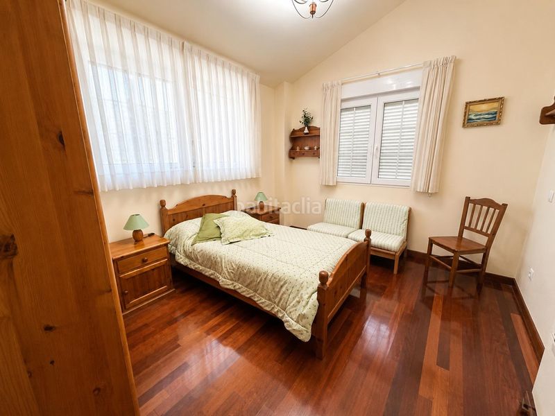 Foto 0d031b07-4c63-4315-9928-56ce775930ff. Chalet  independiente con 306m2 de jardin. en Argoños