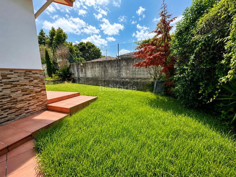 Foto d63a2707-29a6-455a-b23e-1c9070df1917. Chalet  independiente con 306m2 de jardin. en Argoños