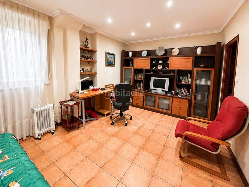 Foto f3818661-cb56-4757-b58f-20f5b0404df4. Chalet  independiente con 306m2 de jardin. en Argoños