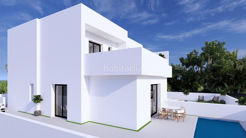 Foto 37063e73-de63-481d-9c12-f3695945b690. Casa aparellada amb aparcament piscina a Daya Nueva