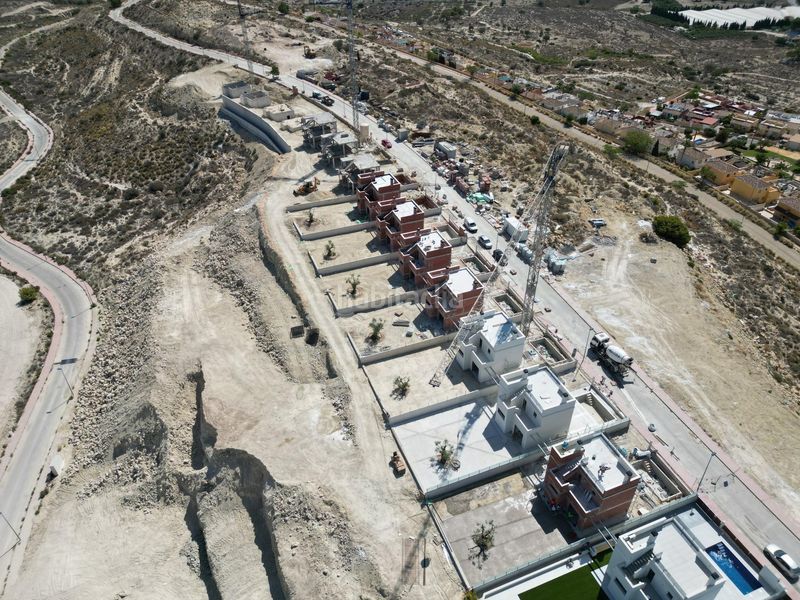 Foto 1a430ff7-885e-46ed-9a22-fb4dc1e01e38. Xalet amb aparcament piscina a Bonalba-Cotoveta Mutxamel