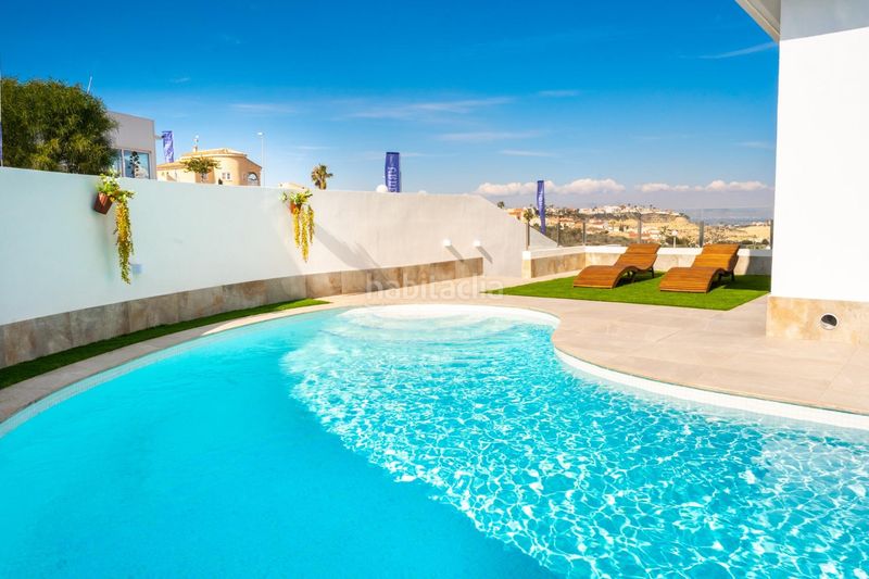 Foto 776aec5c-4a9d-42d5-a0d1-92574337bec1. Xalet amb aparcament piscina a Rojales