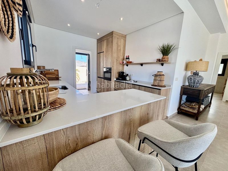 Foto f8b40856-2a13-4665-8256-c1375ce0f367. Xalet amb aparcament piscina a Rojales