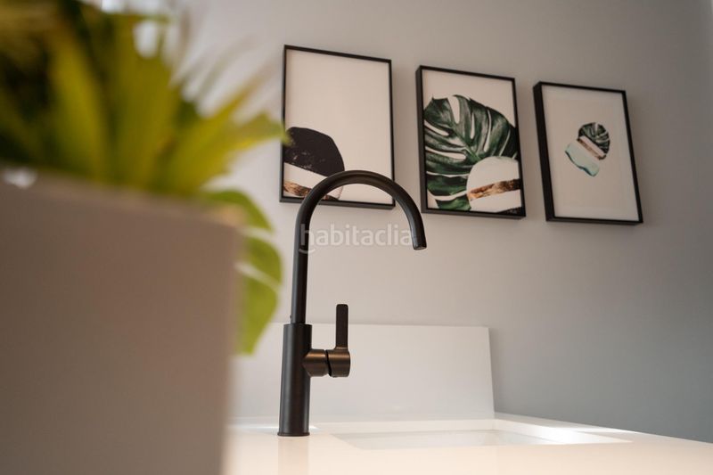 Foto ece17c22-c955-48bf-9f21-f0afd4ece1ae. Casa adossada amb aparcament piscina a Los Almendros Orihuela