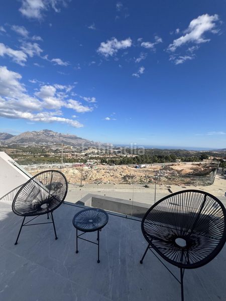 Foto bda72e43-604c-4b30-9c74-9dc140ae18e6. Casa aparellada amb aparcament piscina a balcón de ponoig - Polop paradis - Polop hills Polop