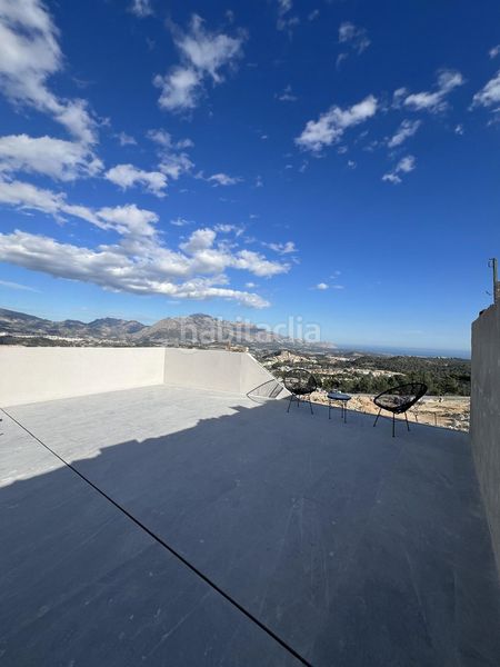 Foto ef8cd8ec-4f7e-41de-b60d-949dffd398e5. Casa aparellada amb aparcament piscina a balcón de ponoig - Polop paradis - Polop hills Polop