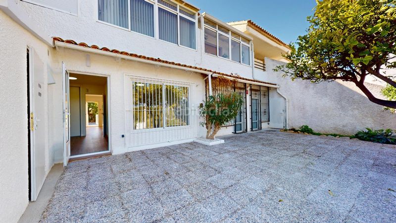 Foto 30ec7ee6-d851-4ffb-b4a9-0e94f81353d0. Casa a Villamartín-Las Filipinas Orihuela