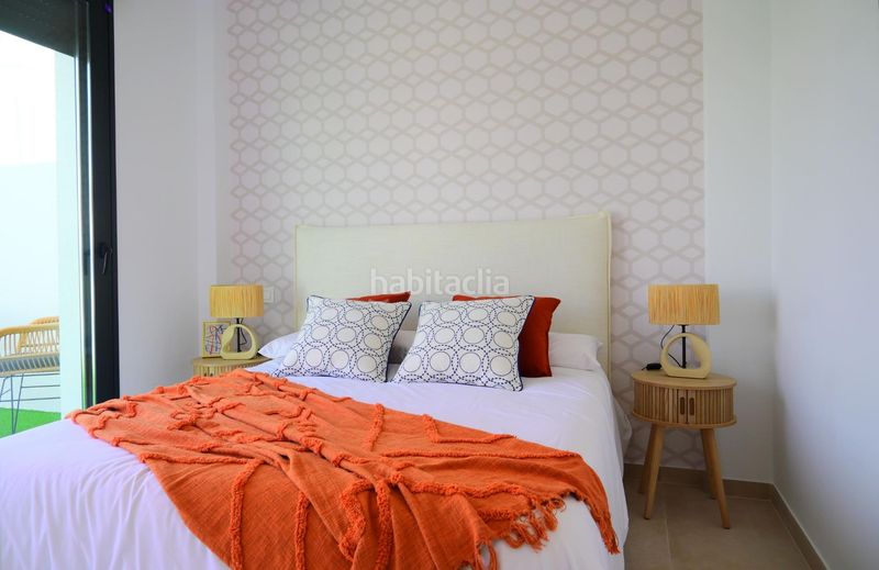 Foto a37260f8-ad8b-4451-9142-712663046e78. Casa aparellada amb aparcament piscina a Dolores