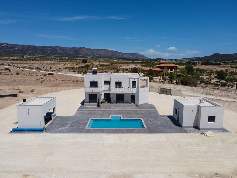 Foto 1a3c85f5-1579-4866-b7a4-b0847ac16151. Xalet amb piscina a Pinoso