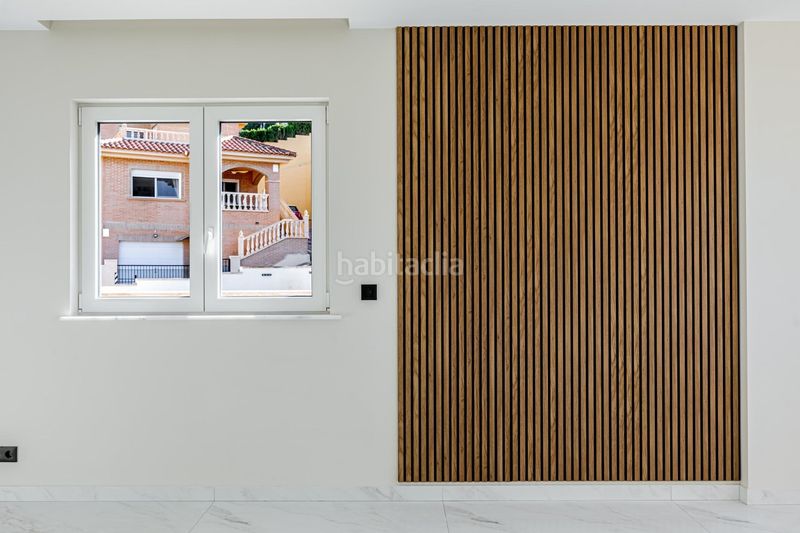 Foto b8bec615-9943-4a86-8038-cd82fc0d9bff. Xalet amb aparcament piscina a Rojales