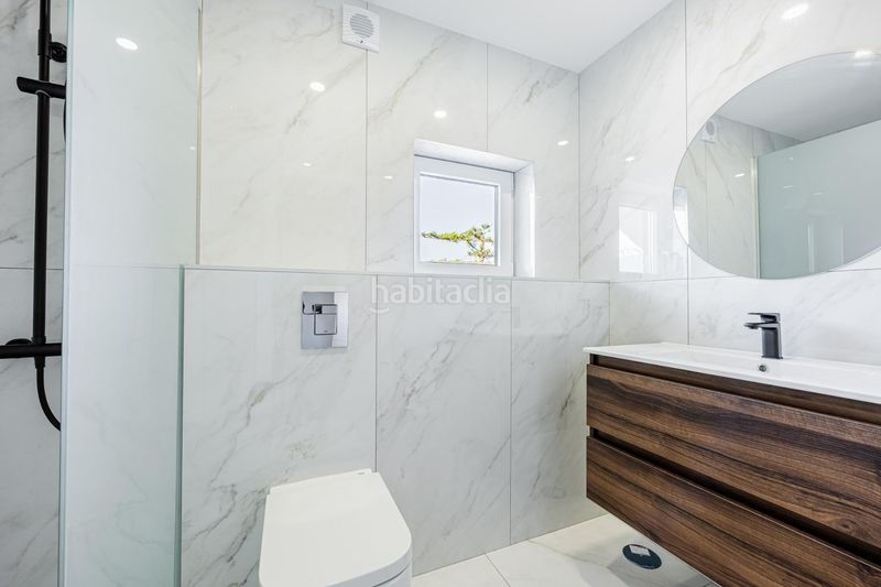 Foto fdd4a7d8-0fd8-46f5-88a1-1d27c01a05b1. Xalet amb aparcament piscina a Rojales